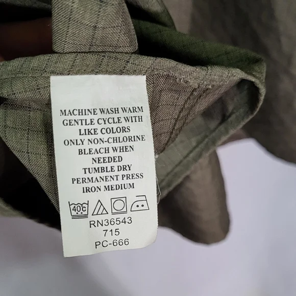 Arrow Men's Green Microtech Striped Button Down Dress Shirt Size Large 16-16 1/2 - Picture 5 of 5